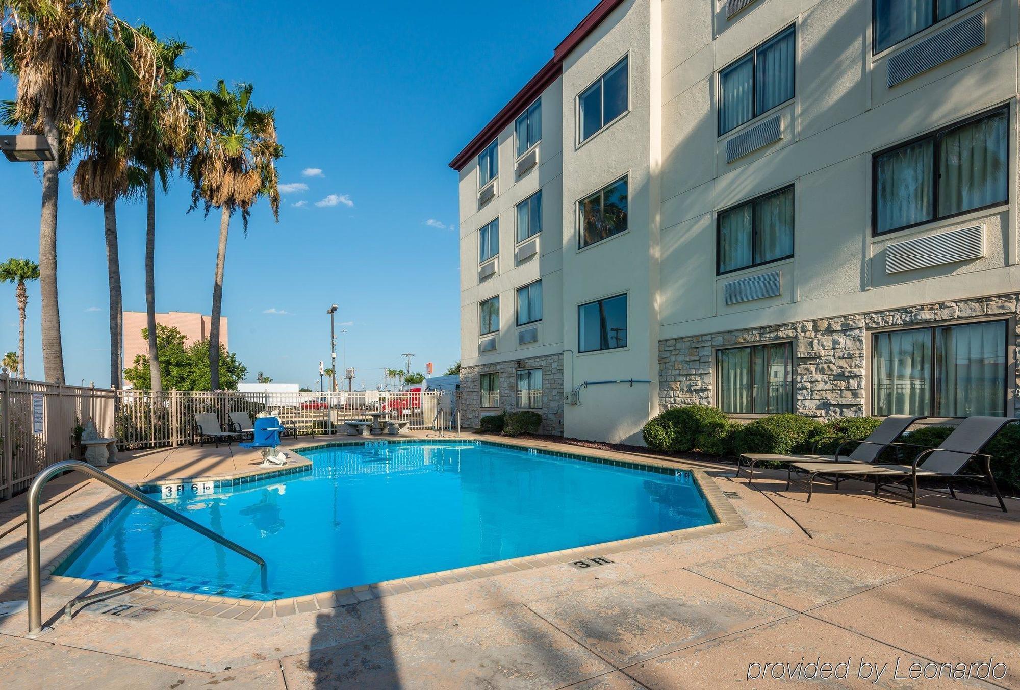Red Roof Inn Λαρέντο Εξωτερικό φωτογραφία